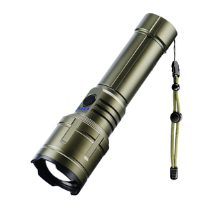 F696 手電筒